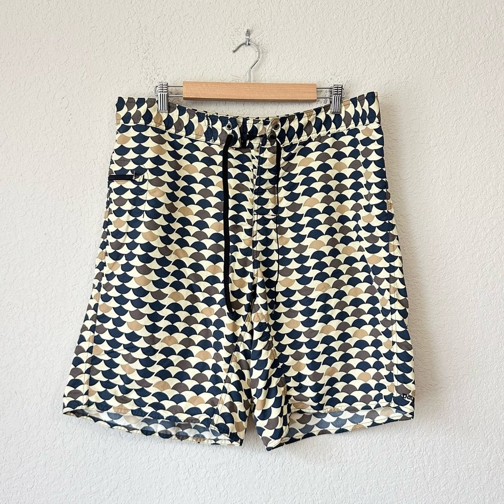 Vintage Y2K PATAGONIA Mens Wavefarer Board Shorts Multicolor
